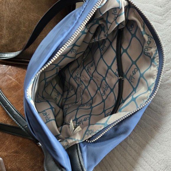 Handbag - Picture 3 of 5